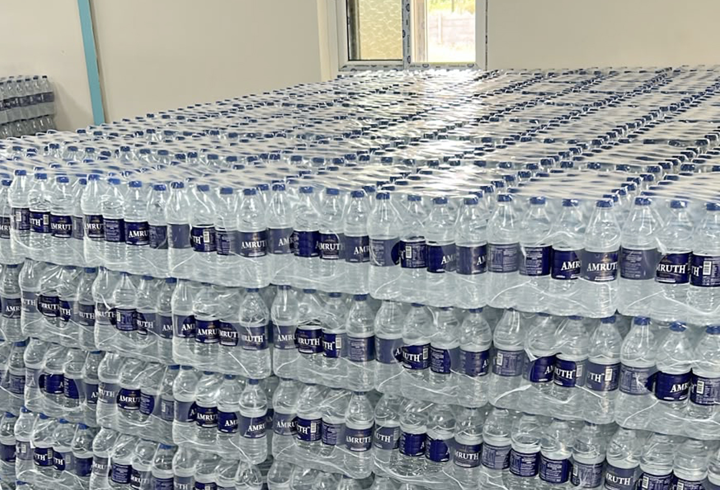 Hygienic storage and dispatch warehouse
